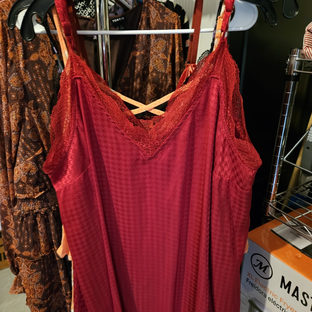 Elegant Red Lace Trim Camisole